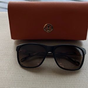 Tory Burch sunglasses with pouch and case brownish tint